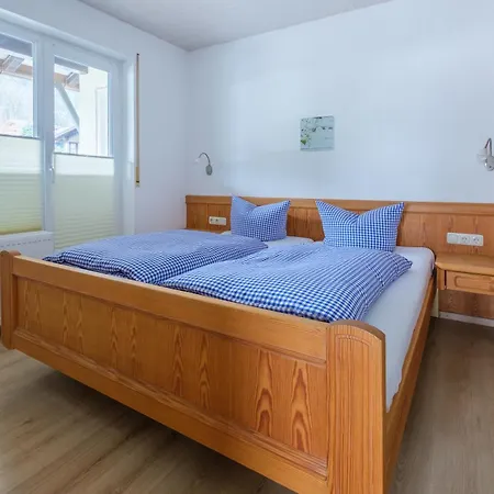 Alpenflora Apartment *